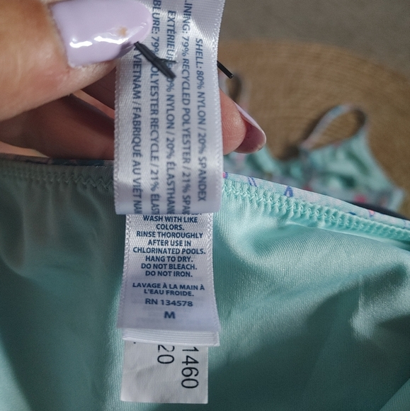 Vineyard Vine Flamingo flock 2 two-piece bathing suit Sz.Med - Picture 6 of 7